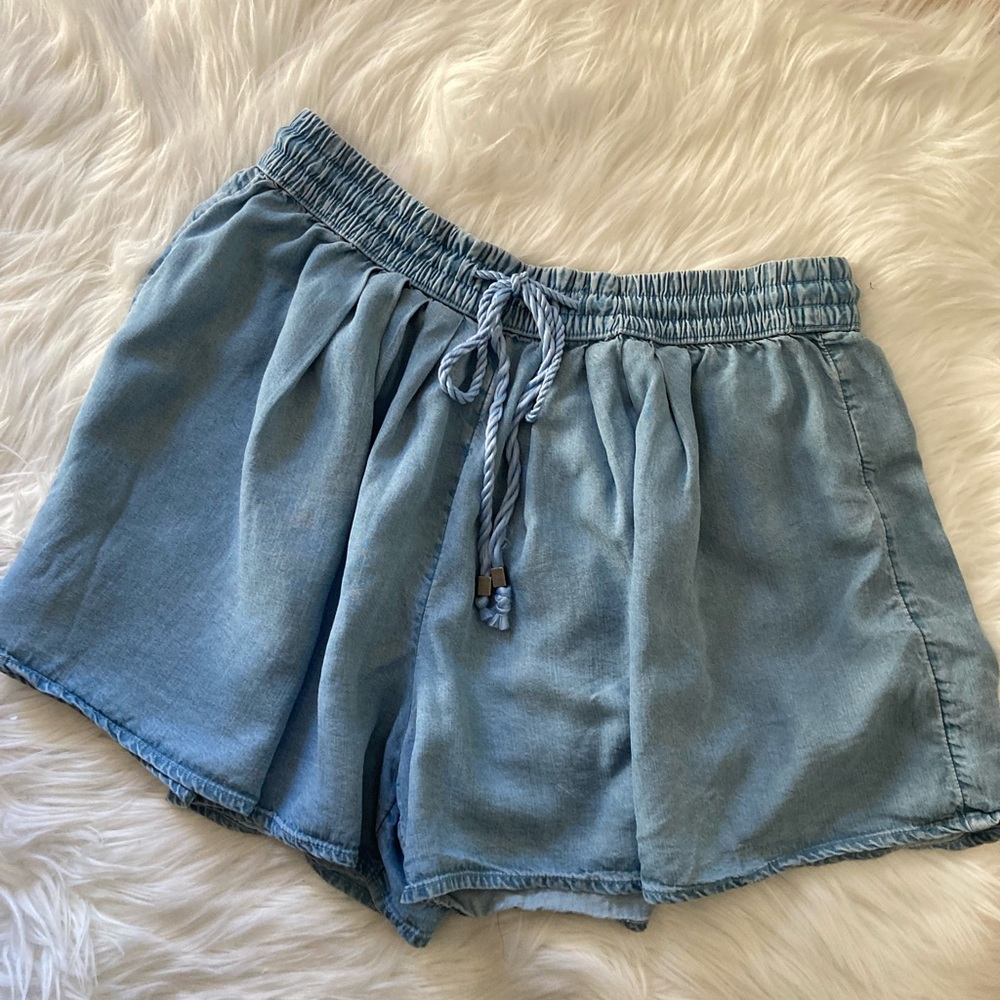 Gap Tencel Loose Flowy Chambray Shorts - Size S - Chambray